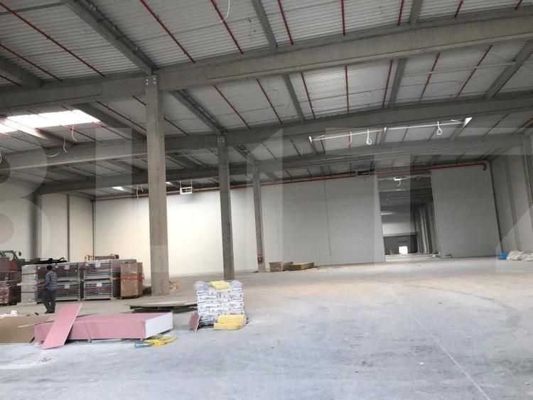 Spațiu industrial, de 1,500 mp, în Apahida