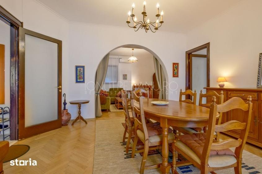 Apartament cu 5 camere în Eminescu