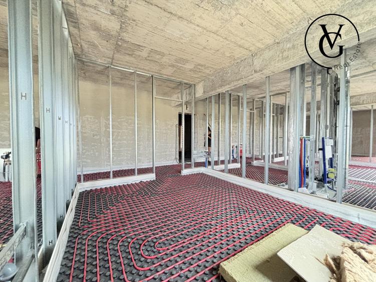 Apartament cu 4 camere decomandat în Inel I