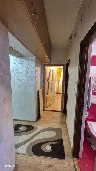 Apartament cu 3 camere decomandat în Săsar