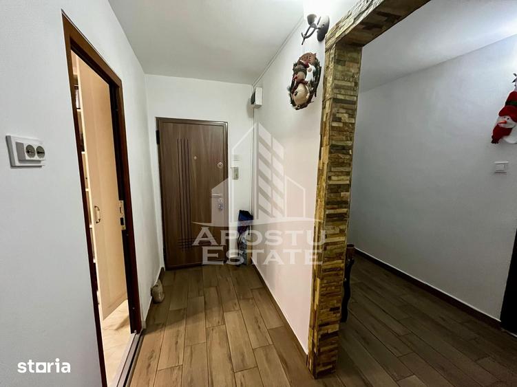 Apartament cu 4 camere decomandat în Fabric