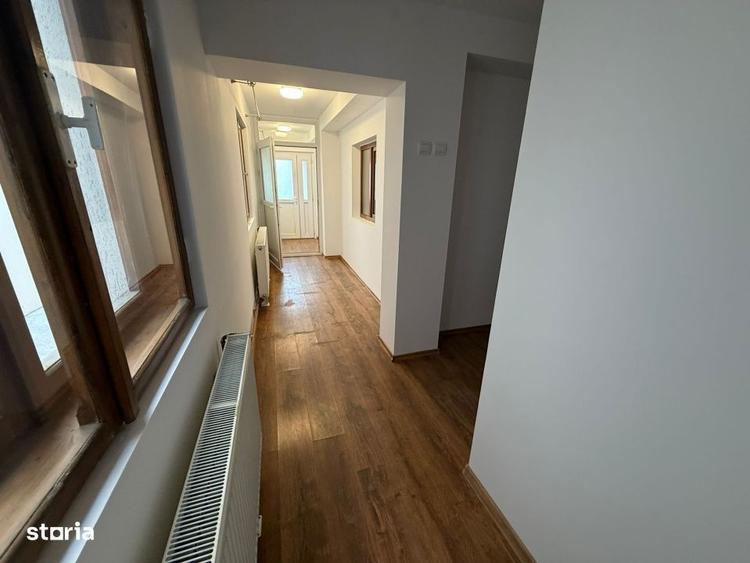 Casă cu 4 camere cu Teren 261 Mp în Rovine