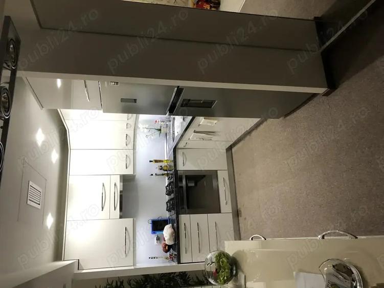 Apartament cu 2 camere decomandat în Vitan