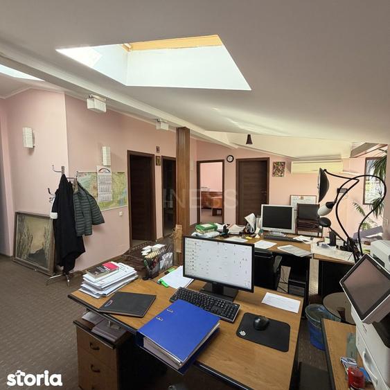 Casă cu 5 camere cu Teren 200 Mp în Centrul Civic
