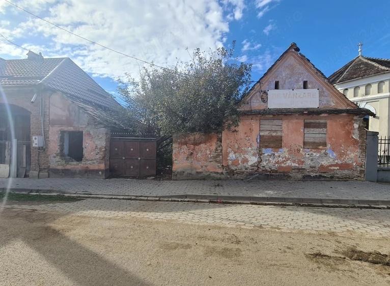 Casă cu Teren 565 Mp în Crihalma
