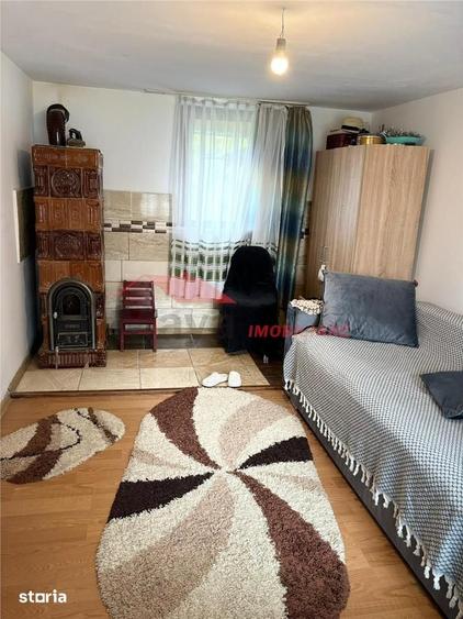 Casă cu 3 camere cu Teren 1700 Mp în Central