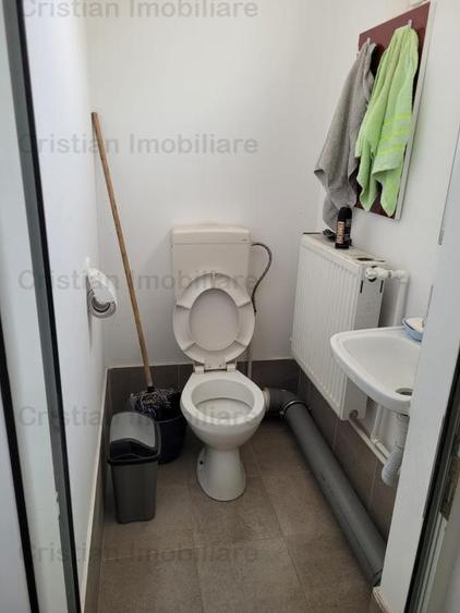 Spațiu comercial, de 100 mp, în Pisc