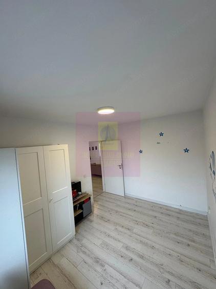 Casă cu 3 camere cu Teren 380 Mp în Săbăreni