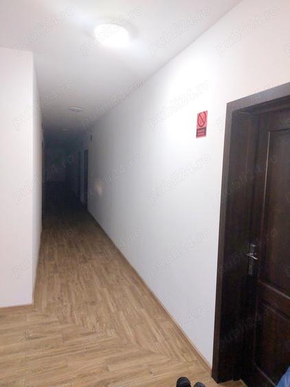 Casă cu 6 camere în Traian