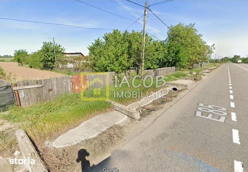 Teren de 5000 mp, în Berești