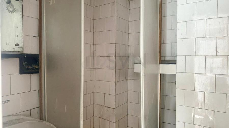 Apartament cu 4 camere decomandat în P-ța Romană