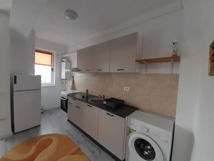 Apartament cu 2 camere semidecomandat în Lunca Cetățuii