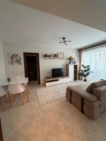 Apartament cu 2 camere semidecomandat, mobilat în Pantelimon