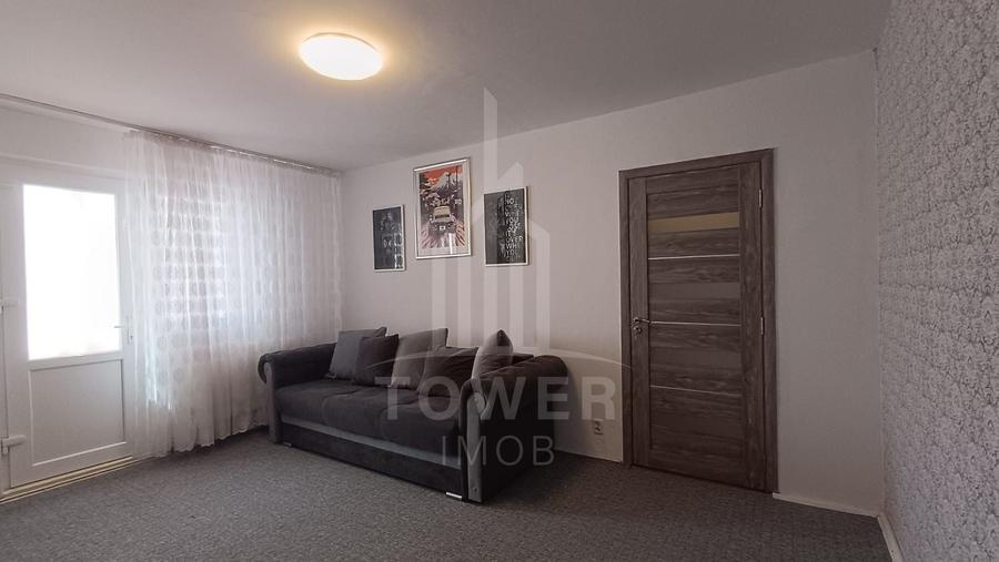 Apartament cu 3 camere semidecomandat în Central