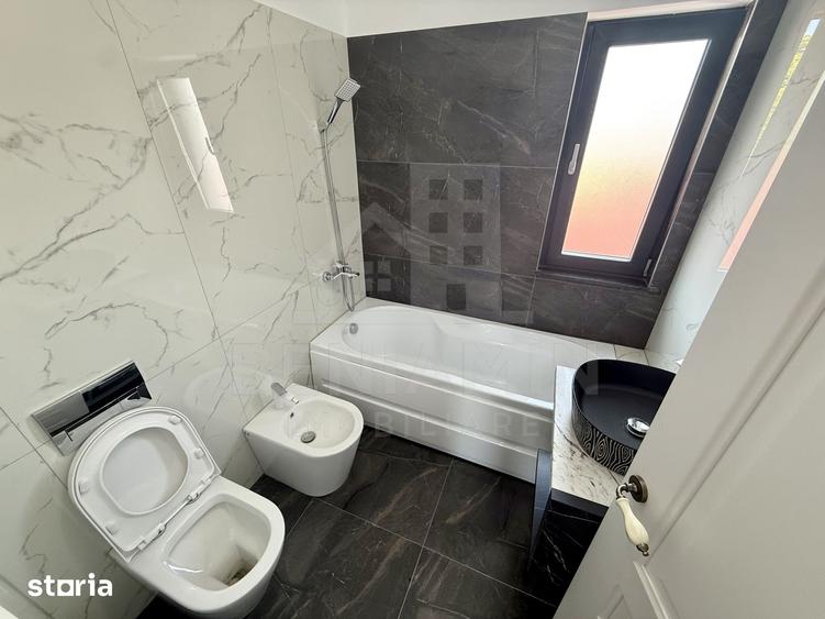 Casă cu 4 camere cu Teren 250 Mp în Brestei