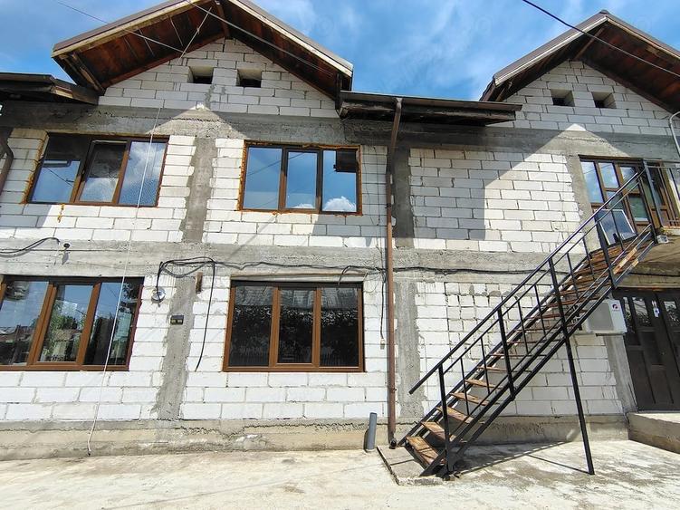 Spațiu comercial, de 200 mp, în Poienarii Apostoli