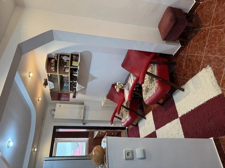 Apartament cu 2 camere decomandat, mobilat în Central
