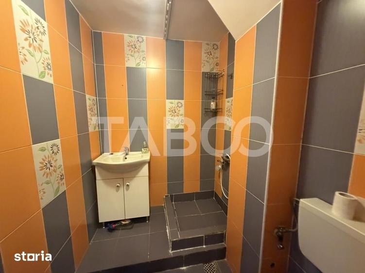 Garsonieră decomandată în Central