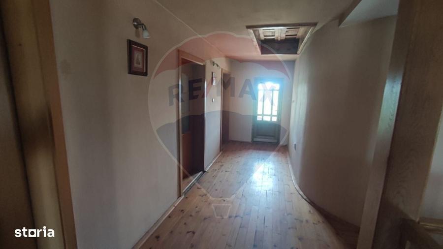 Casă cu 4 camere în Fughiu