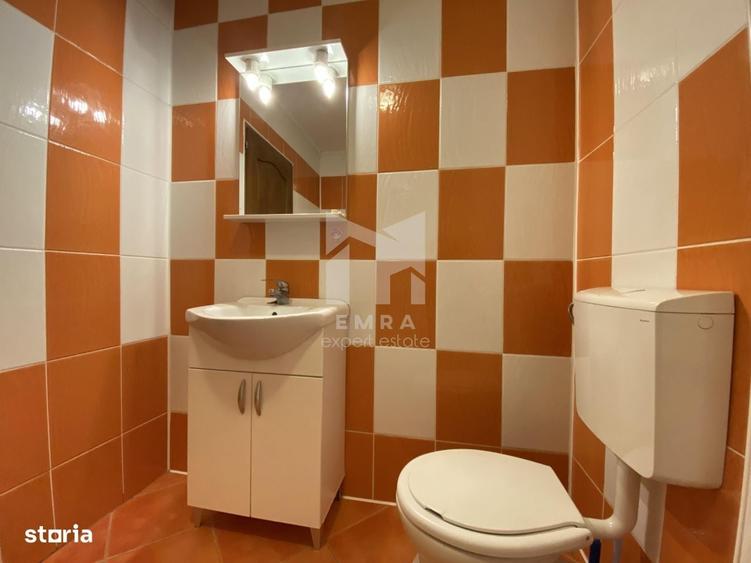 Garsonieră decomandată în 7 Noiembrie