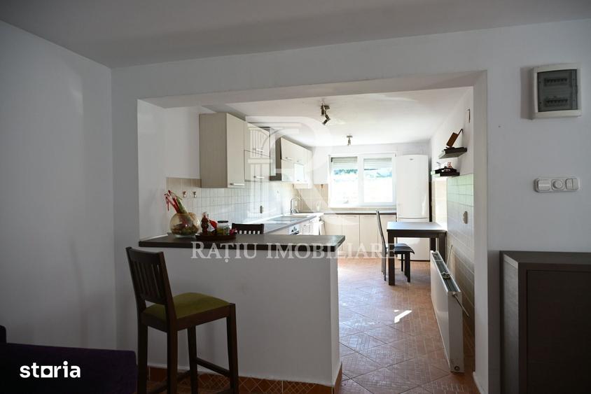 Casă cu 3 camere cu Teren 2780 Mp în Sânmartin