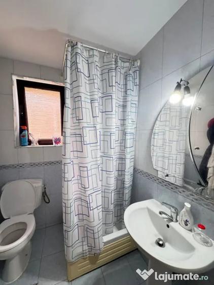 Casă cu 3 camere cu Teren 200 Mp în Palas