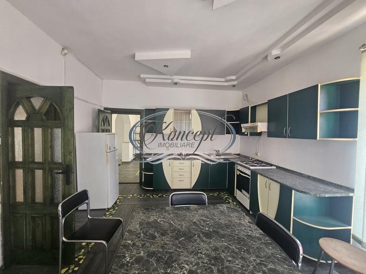 Zona Sigma - casa cu 6 parcari si gradina - 11