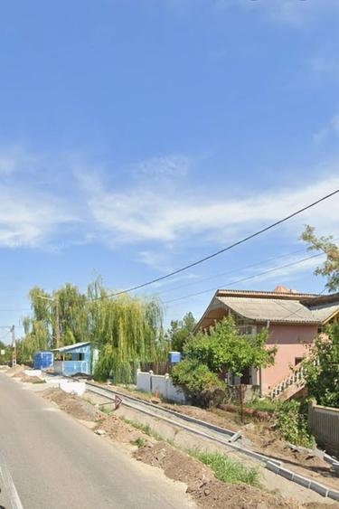 Casă cu 3 camere cu Teren 1120 Mp în Central