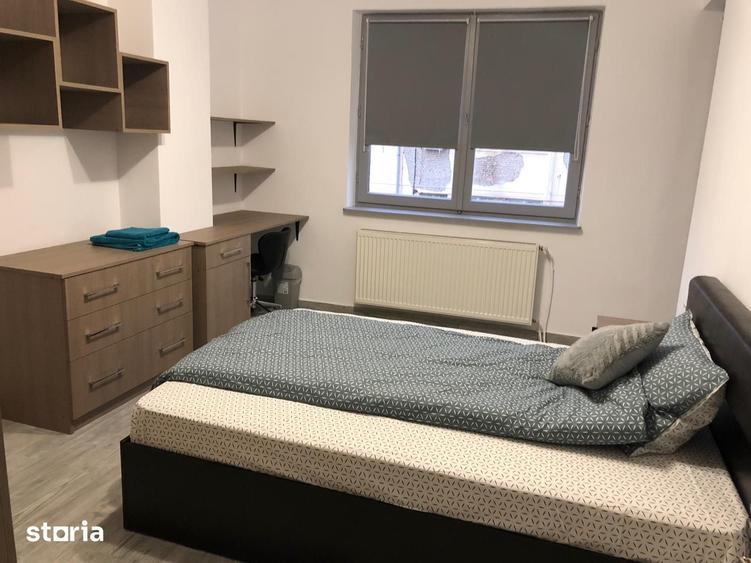 Apartament cu 3 camere în 22 Decembrie 1989