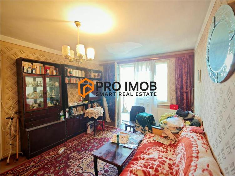 Apartament cu 2 camere decomandat în 1 Decembrie