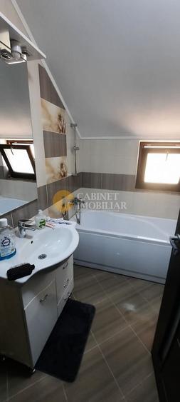 Apartament cu 3 camere decomandat, mobilat în Valea Lupului