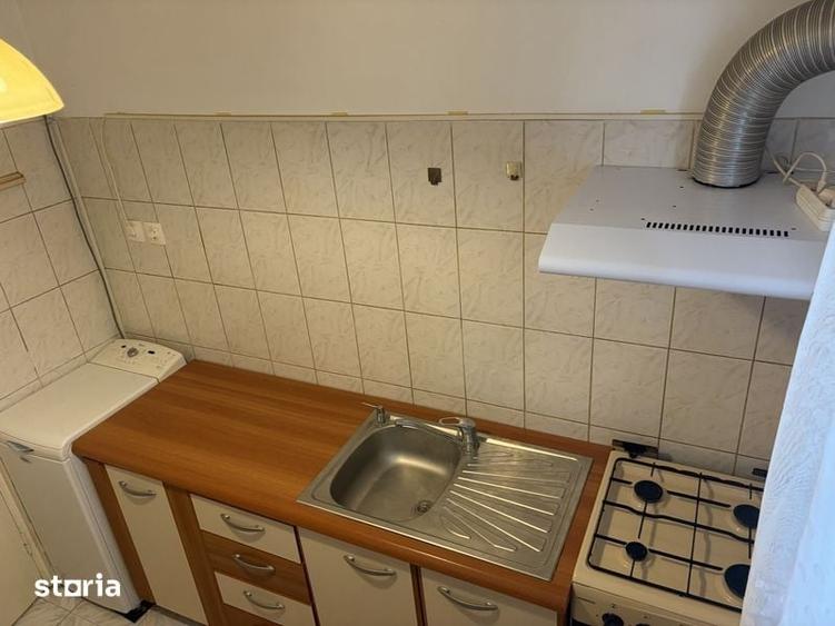 Apartament cu 2 camere decomandat în Calea București