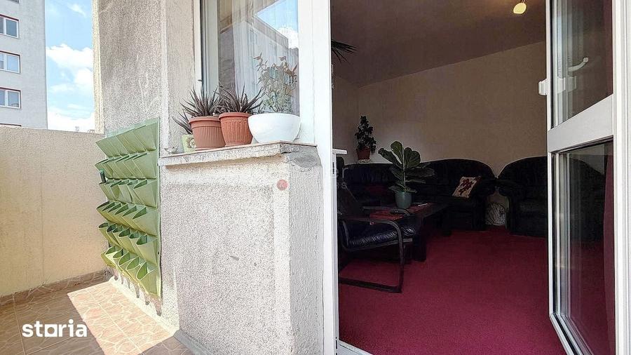 Apartament cu 3 camere în Florilor