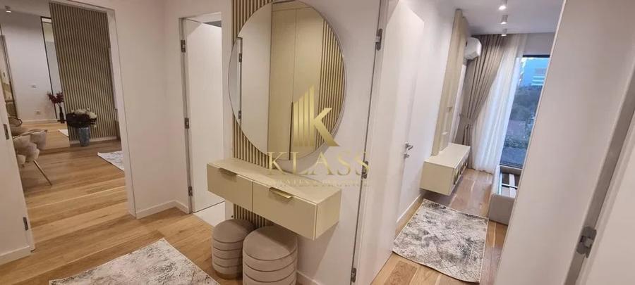 Apartament cu 2 camere decomandat, mobilat în Pipera