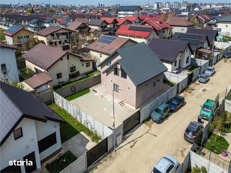 Casă cu 5 camere cu Teren 455 Mp în Sud