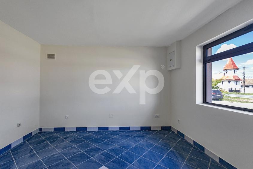 Spațiu comercial, de 195.41000366211 mp, în Bacova