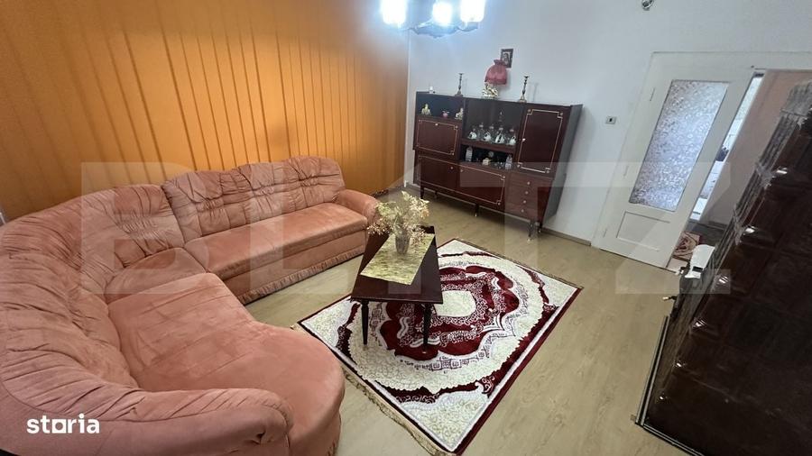 Casă cu 3 camere în Cârăști