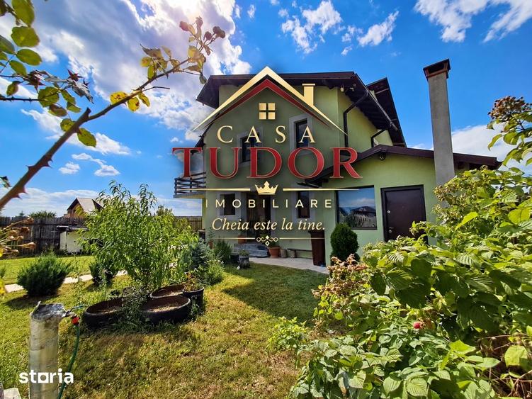 Casă cu 5 camere cu Teren 500 Mp în Războieni