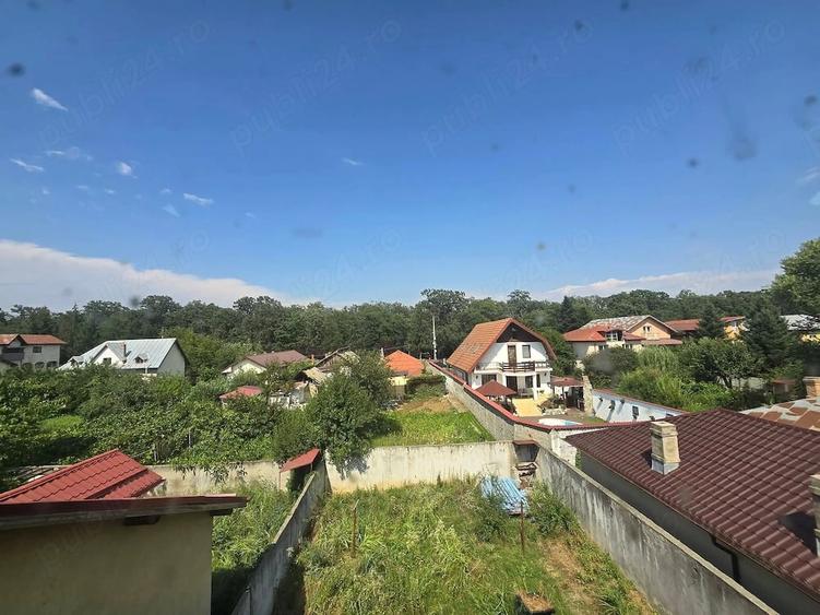 Casă cu 6 camere cu Teren 500 Mp în Cernica