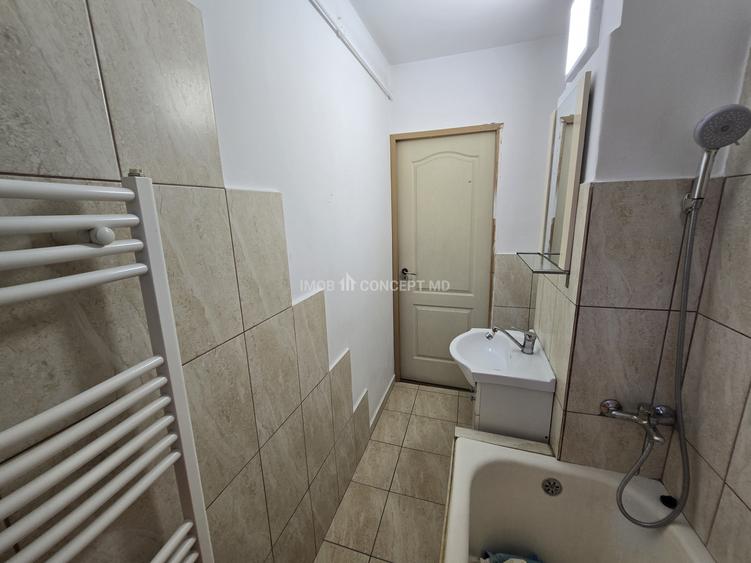 Apartament cu 2 camere semidecomandat în Mărășești