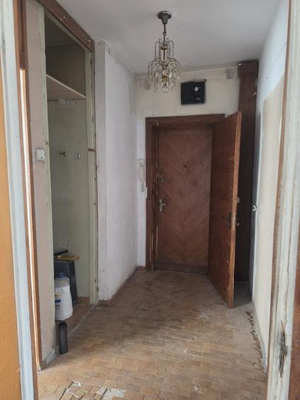 Apartament cu 2 camere decomandat în Moșilor
