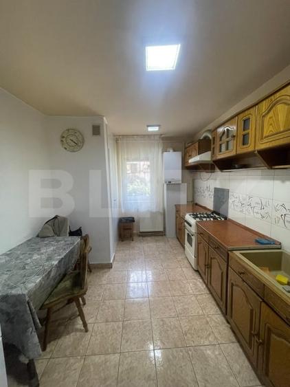 Apartament cu 3 camere decomandat, mobilat în Mărăști