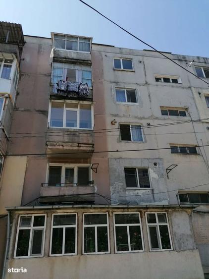 Apartament cu 3 camere în Tineretului