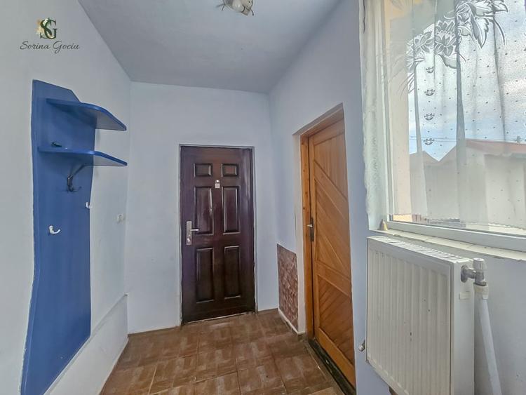 Apartament cu 3 camere decomandat, mobilat în Codlea