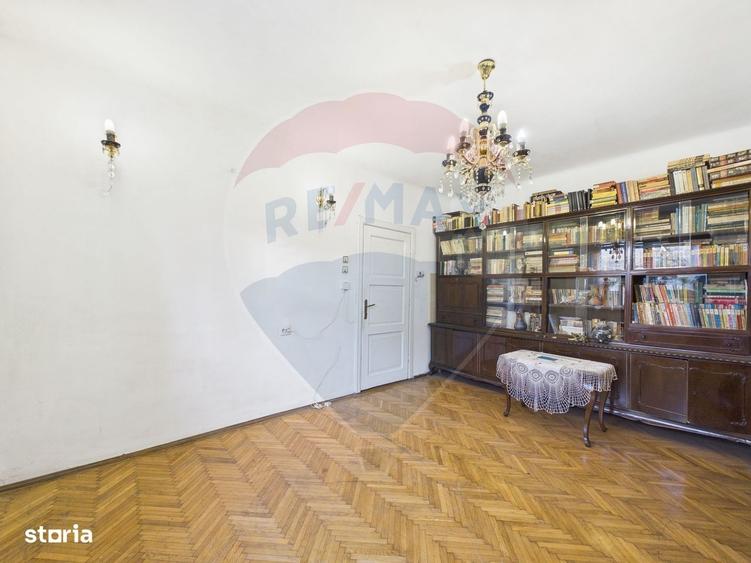 Casă cu 4 camere cu Teren 308 Mp în Chitila