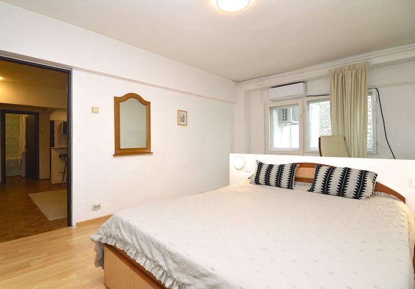 Apartament cu 2 camere decomandat, mobilat în Decebal