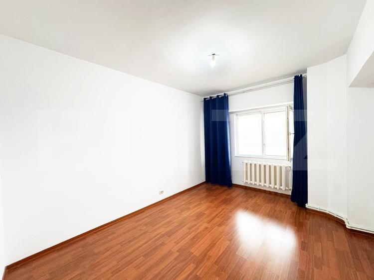 Penthouse cu 4 camere decomandat, mobilat în Cug