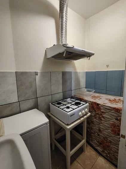 Garsonieră decomandată în Nicolina