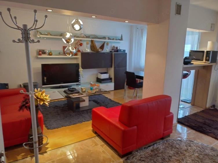 Apartament cu 2 camere decomandat în Calea Dumbrăvii