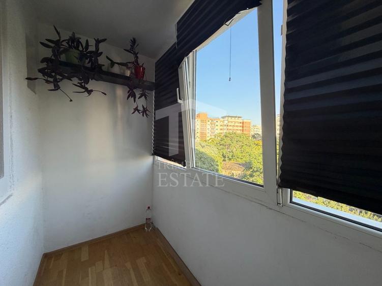 Apartament cu 2 camere decomandat, mobilat în Lacul Tei